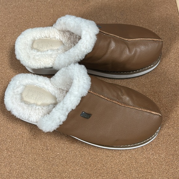 AUSTRALIA LUXE COLLECTIVE Supper Beva Leather Slippers - Women’s Size 8 - Picture 2 of 16